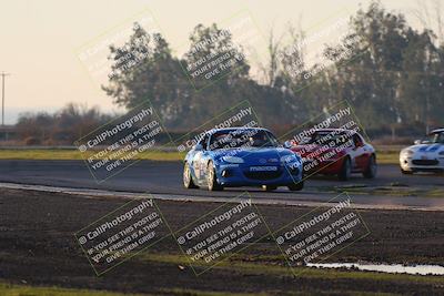 media/Jan-13-2024-CalClub SCCA (Sat) [[179f4822a7]]/Group 7/Sunset (Race)/